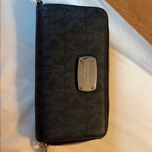 Authentic MK wallet